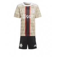 Ajax Fotballklær Tredjedraktsett Barn 2022-23 Kortermet (+ korte bukser)